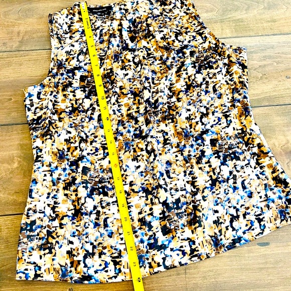 Jones New York Sleeveless Blouse - Picture 5 of 7